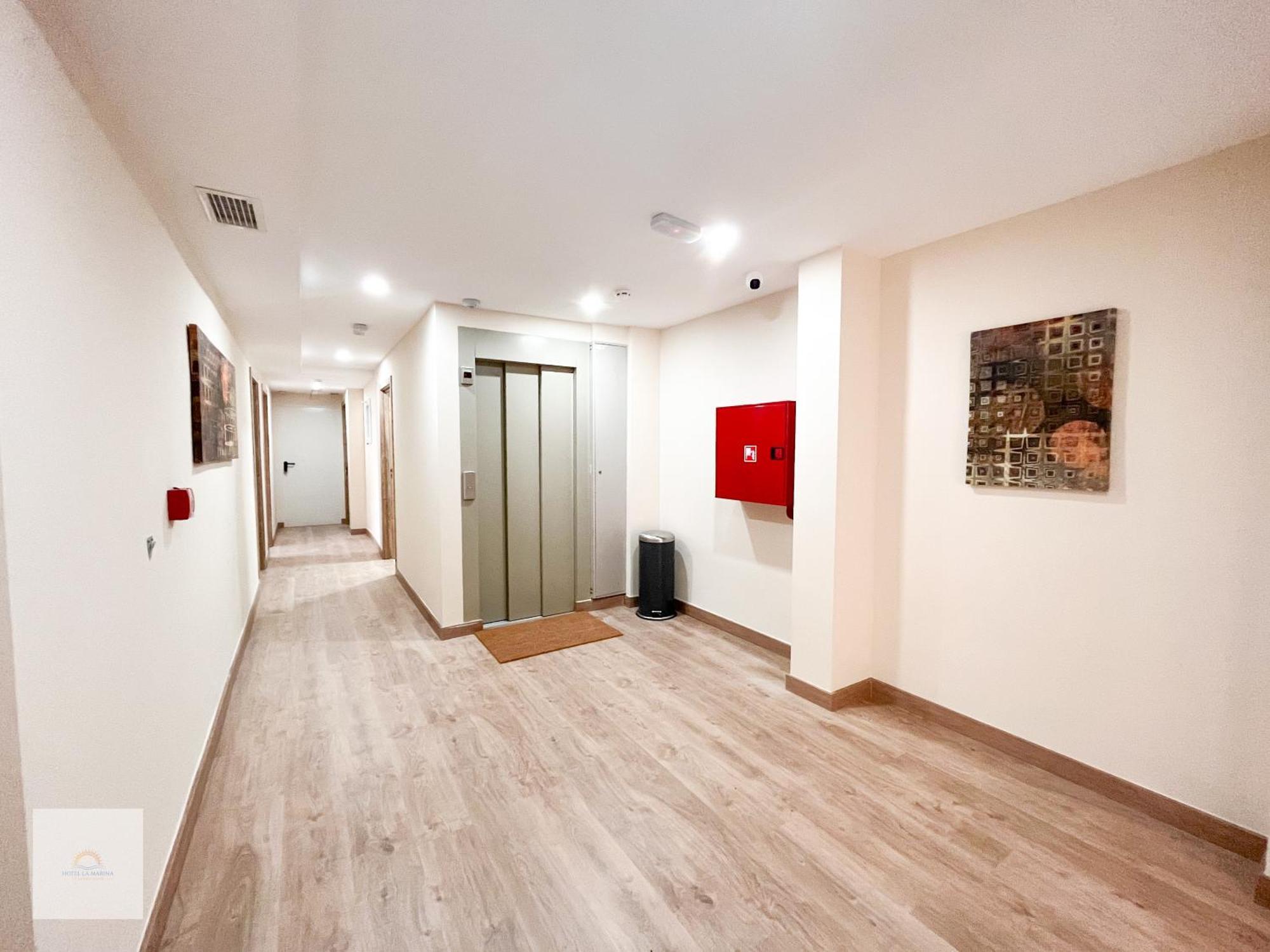 Hotel La Marina Elche La Mariña Екстериор снимка