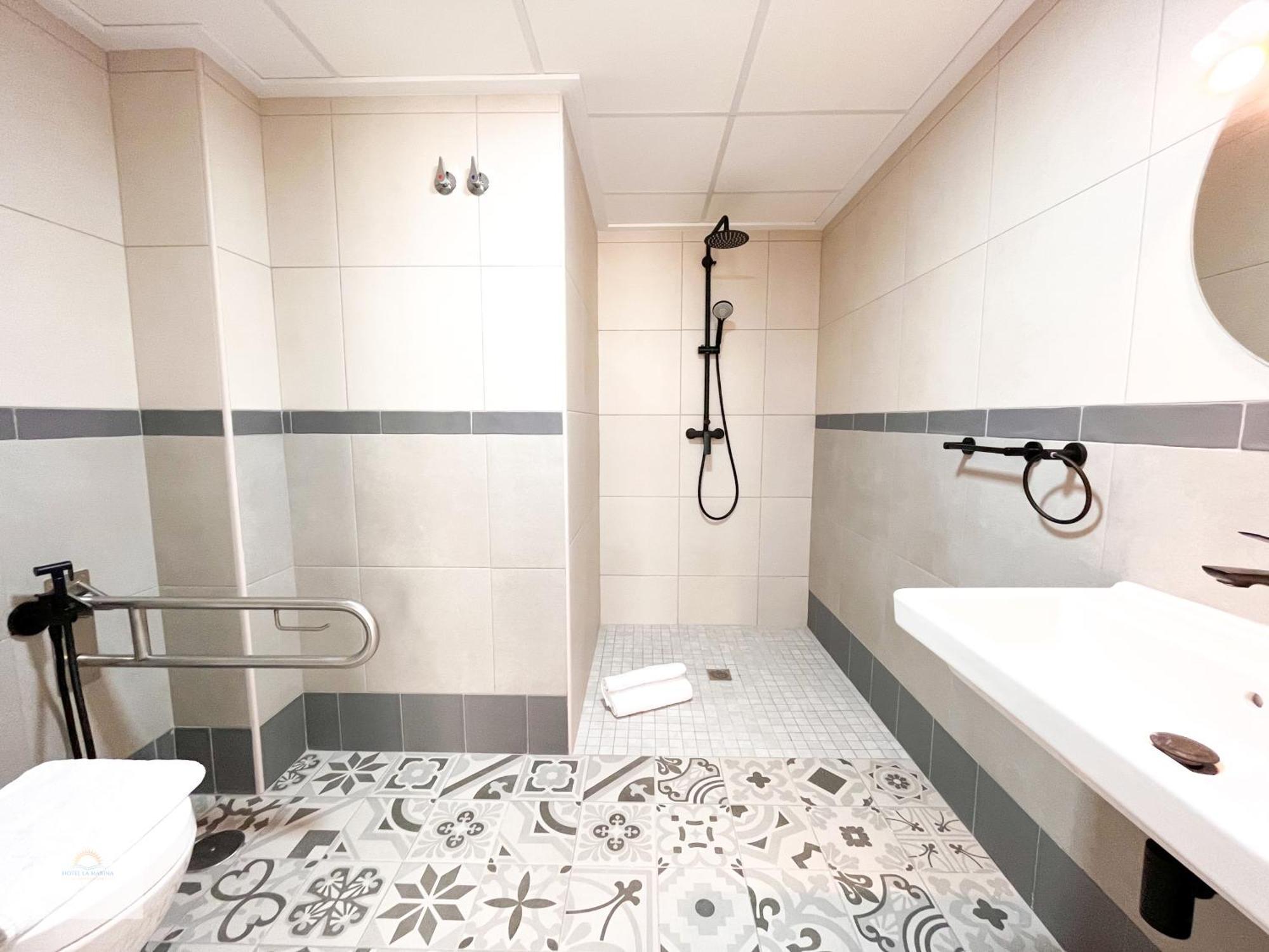 Hotel La Marina Elche La Mariña Екстериор снимка