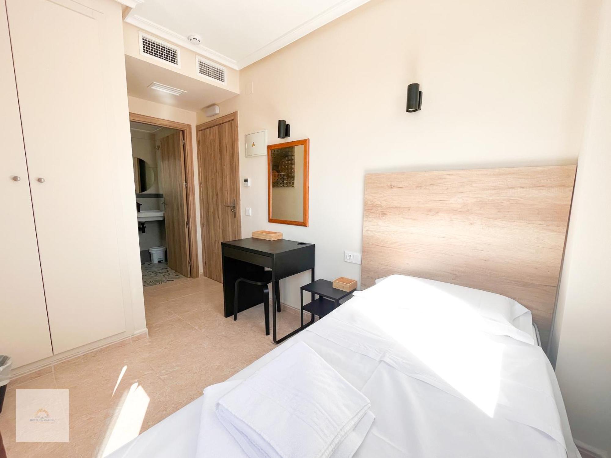 Hotel La Marina Elche La Mariña Екстериор снимка