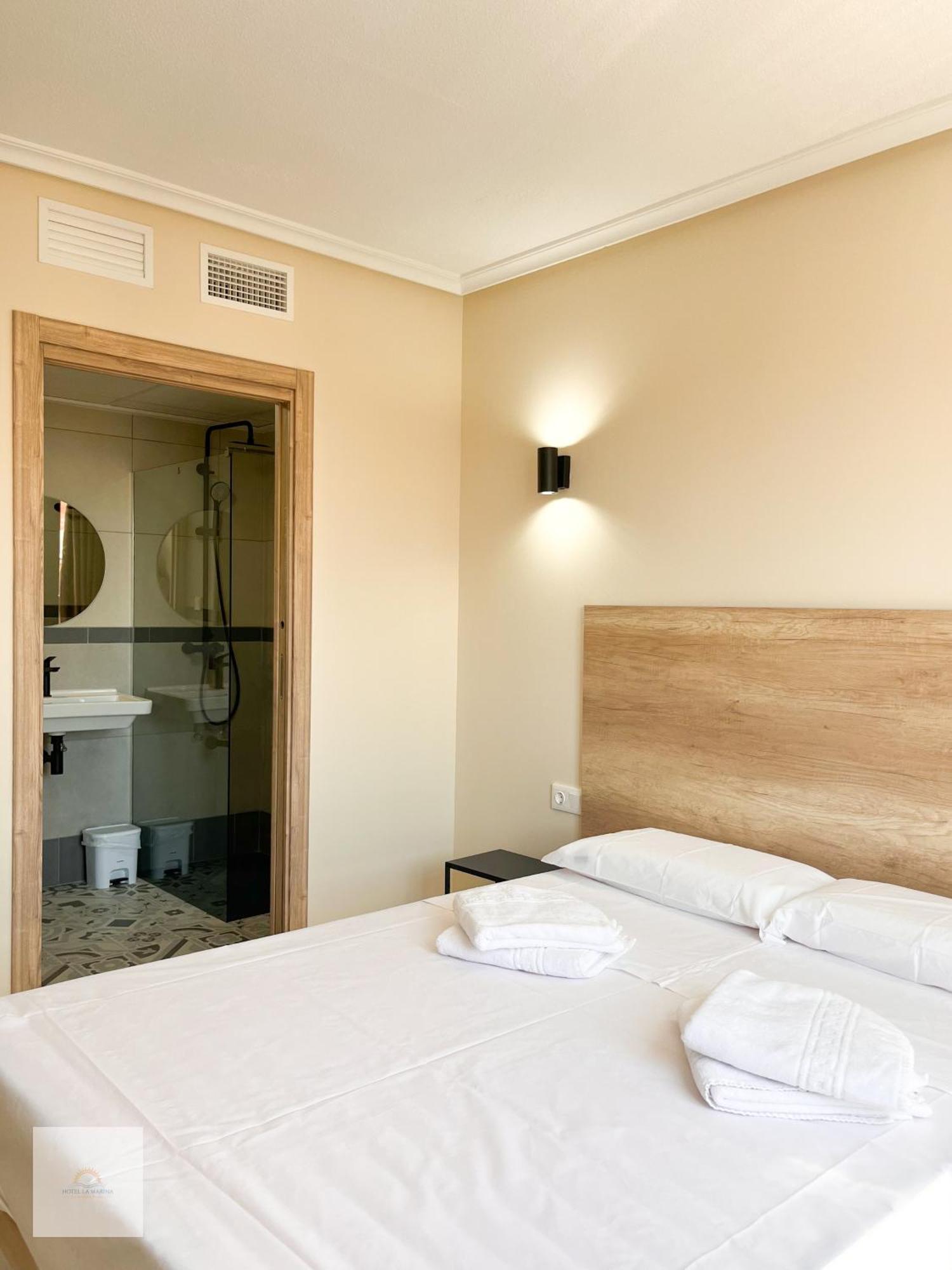 Hotel La Marina Elche La Mariña Екстериор снимка