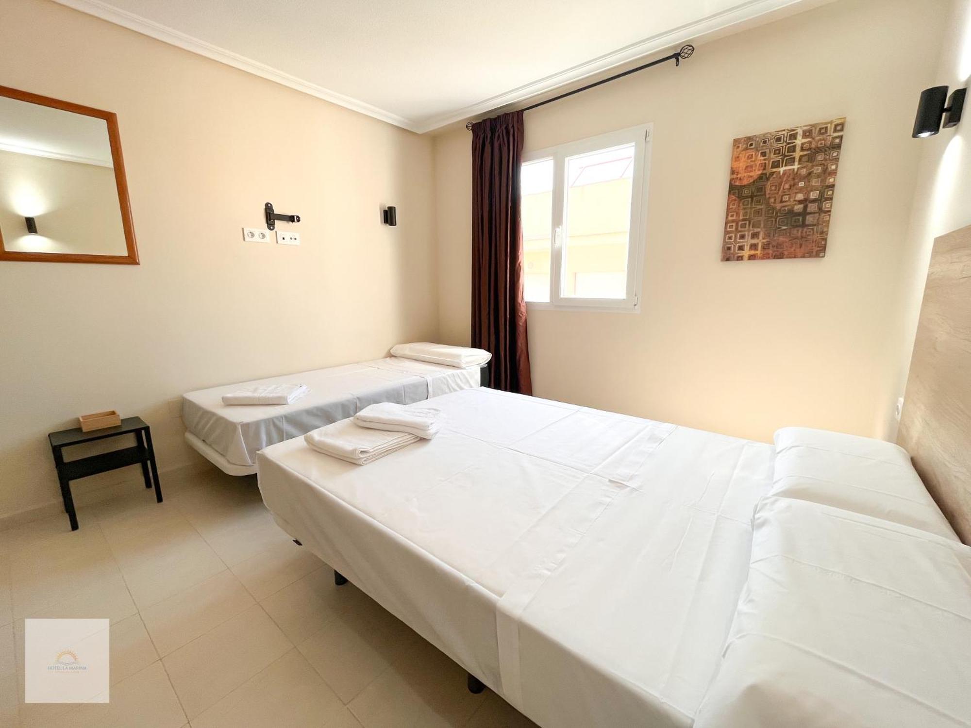 Hotel La Marina Elche La Mariña Екстериор снимка