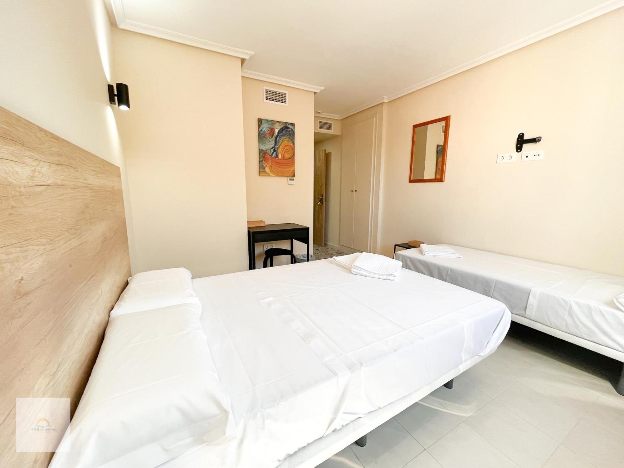 Hotel La Marina Elche La Mariña Екстериор снимка