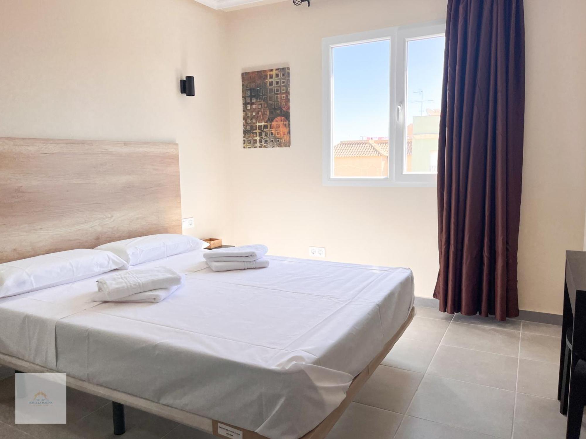 Hotel La Marina Elche La Mariña Екстериор снимка